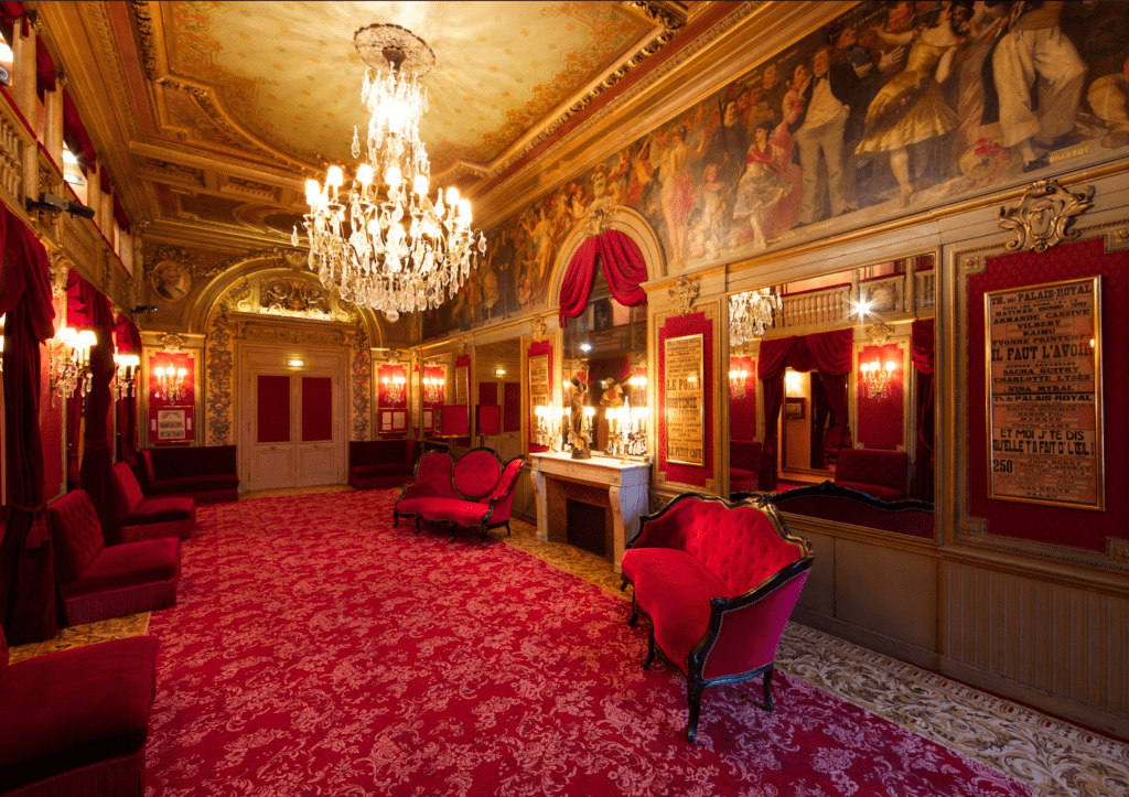 Theatre du Palais Royal Paris Seamstress