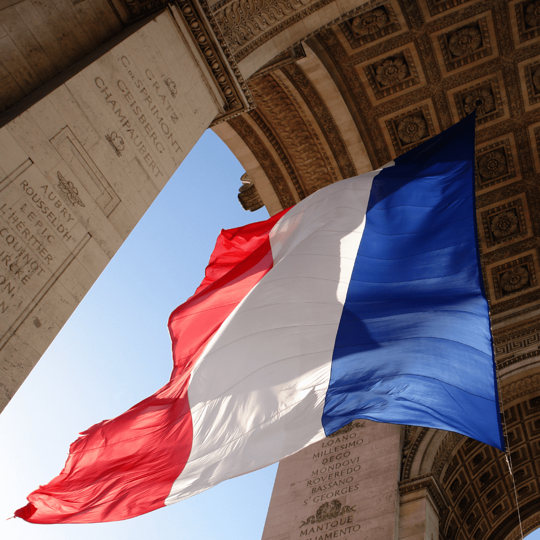 Arc-de-Triomphe-Flag