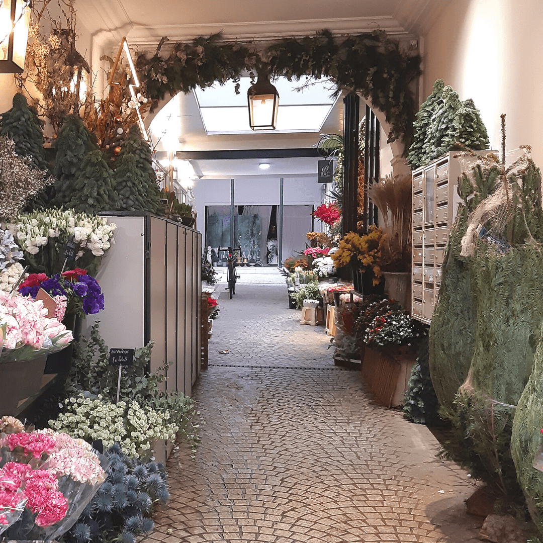 Paris-Christmas-Trees-Florist