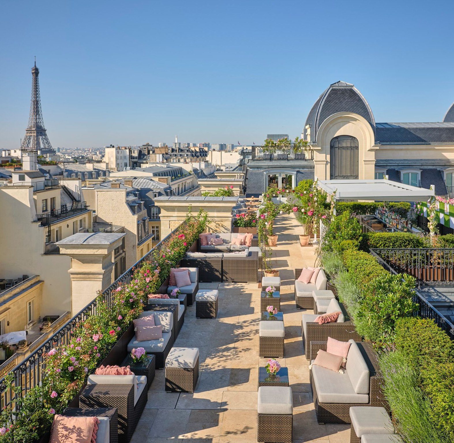 Peninsula-Paris-Rooftop