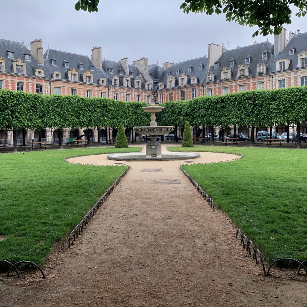 Place des Vosges Day