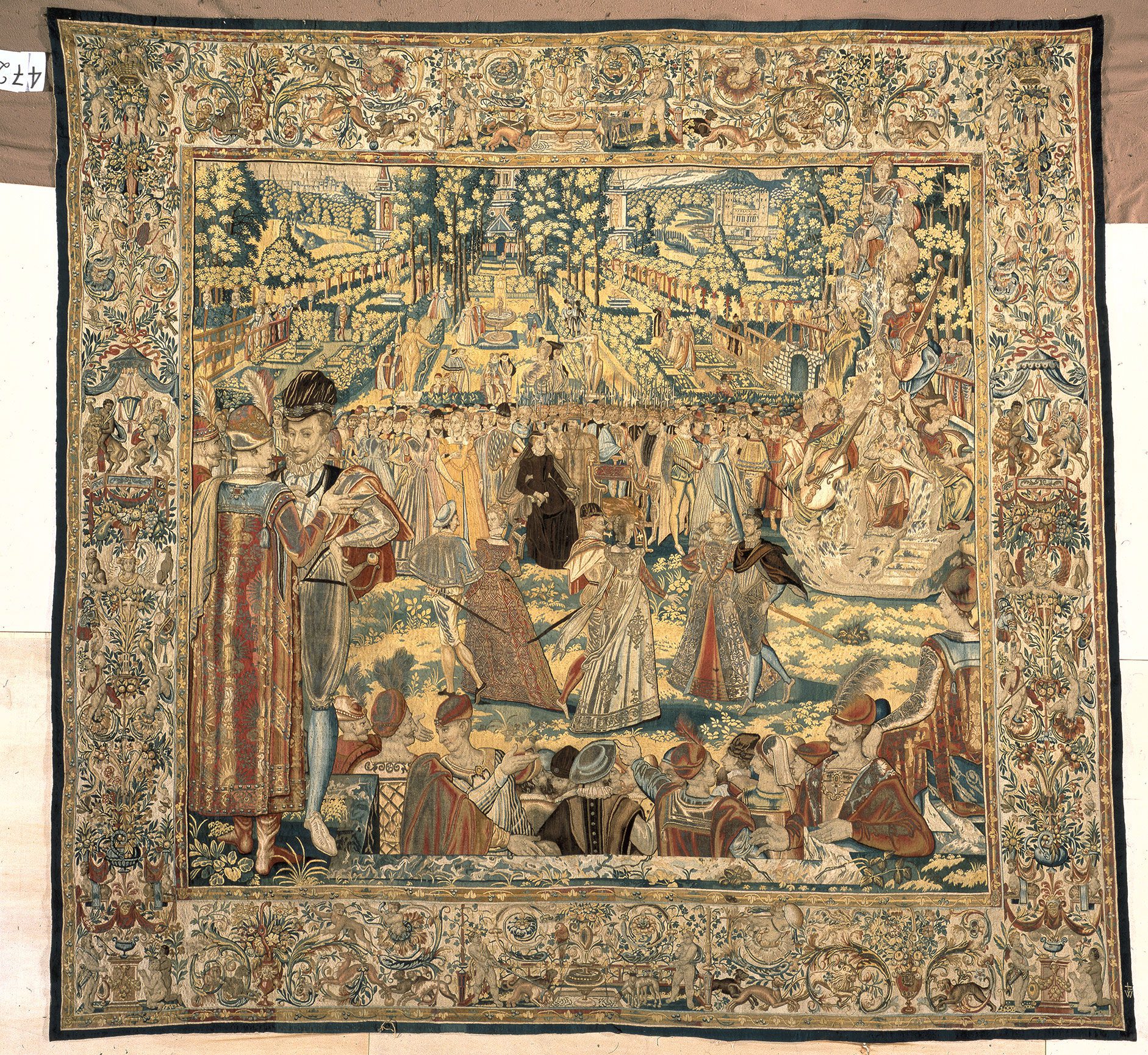 Valois-Tapestries-Polish-Ambassadors