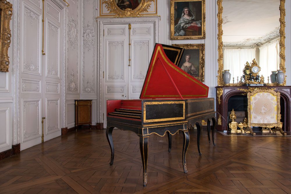 Madame-Victoires-Great-Chamber